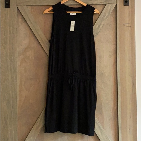 Dresses & Skirts - NWT LOU AND GREY